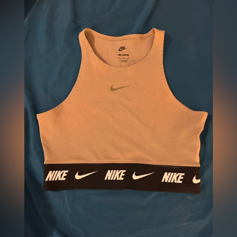 Nike sports top